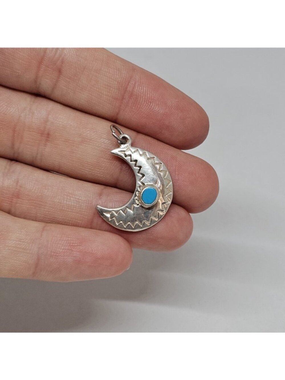 Sterling Silver 925 Crescent Moon Turquoise Stone Charm Pendant Southwestern - Picture 5 of 9